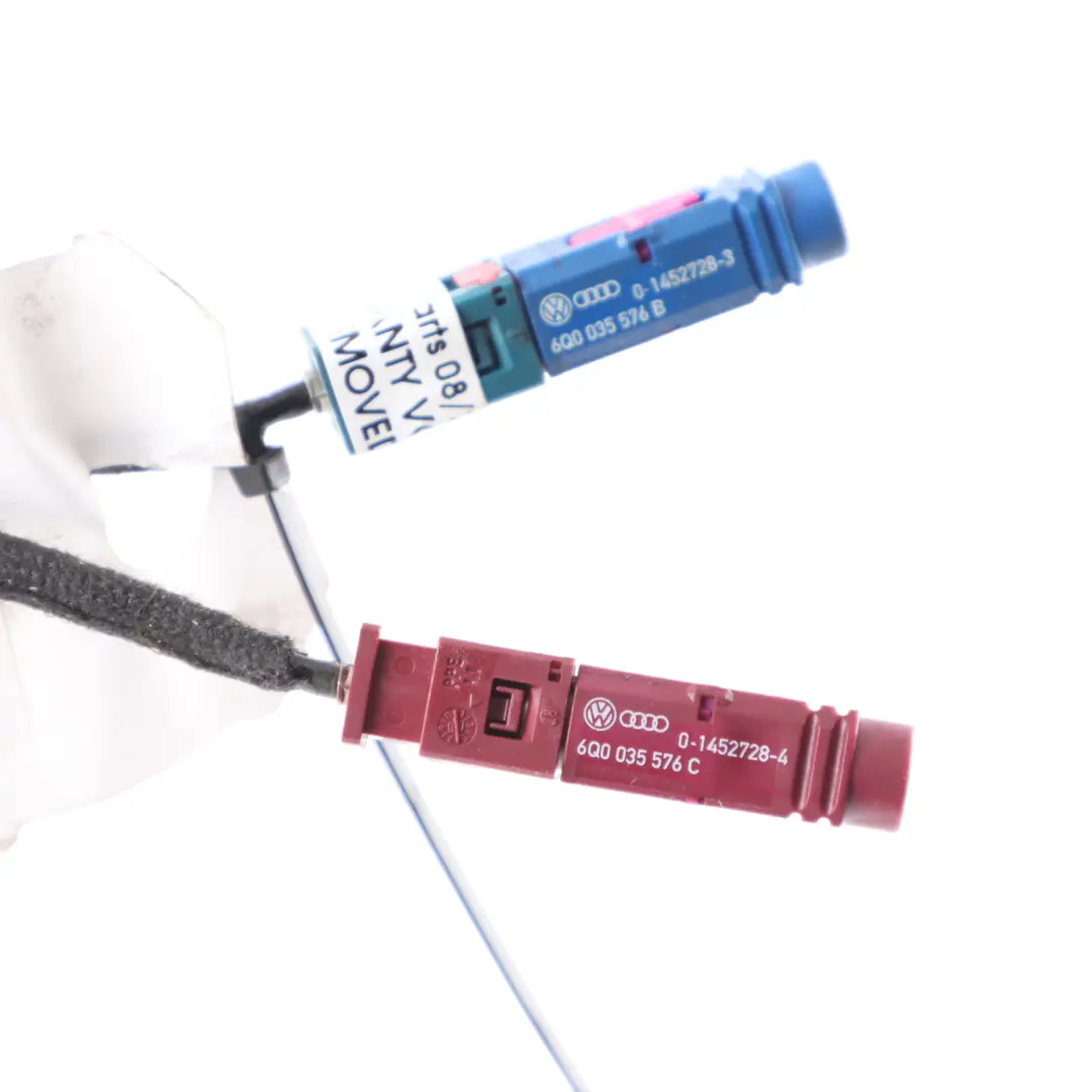 Roof Antenna Aerial Shark Top Amplifier Stratus Blue Z5B 4F9035503F to Audi A6 C6 with Part number 4F9035503-STBL Audi A6 C6 Roof Antenna Aerial Shark Top Amplifier Stratus Blue Z5B 4F9035503F - SKU 4F9035503-STBL - Part number 4F9035503-STBL