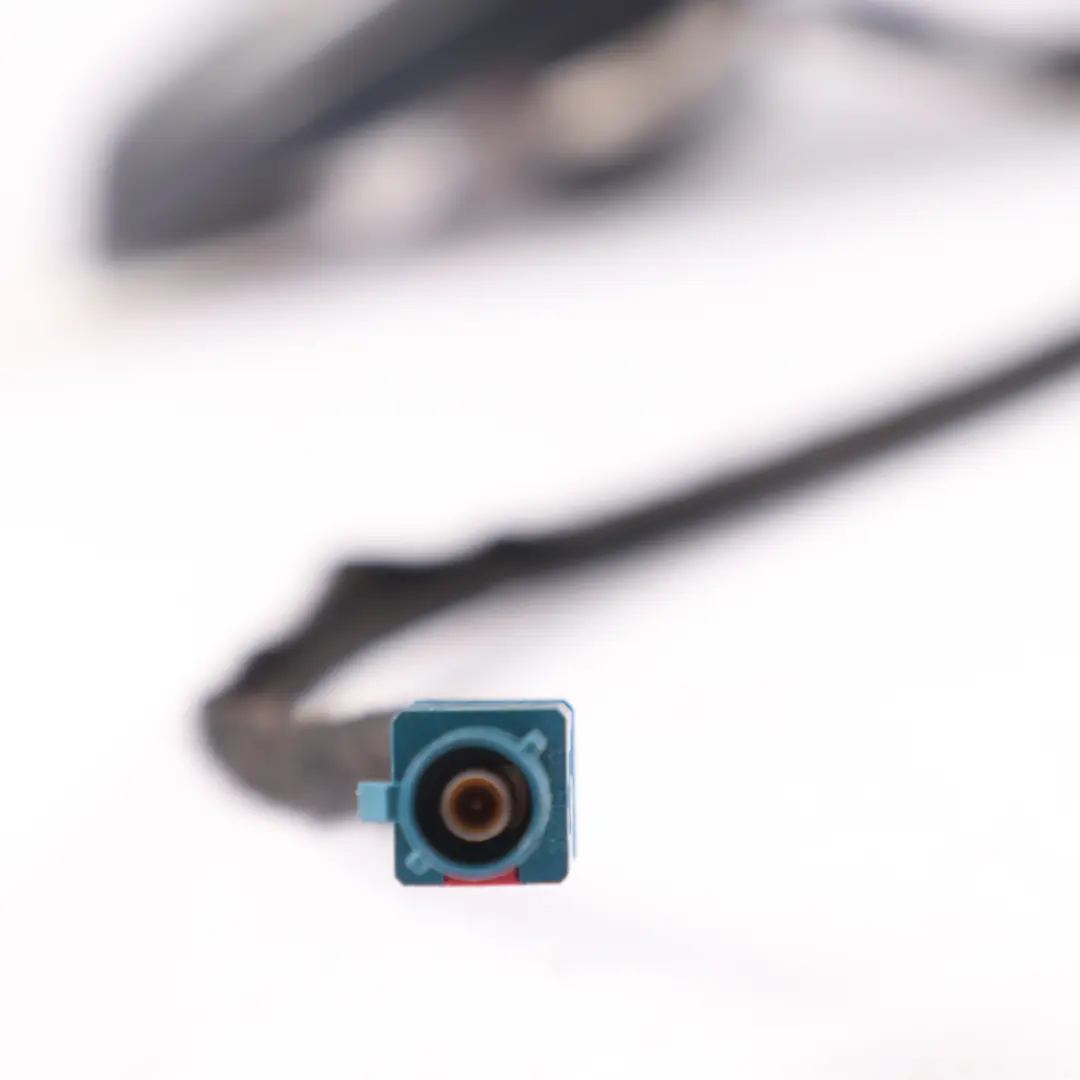 Antena Techo Amplificador Shark Top Gris Ostra Z7Q 4F9035503F para Audi A6 C6 con número de pieza 4F9035503F-OGM Audi A6 C6 Antena Techo Amplificador Shark Top Gris Ostra Z7Q 4F9035503F - SKU 4F9035503F-OGM - Número de pieza 4F9035503F-OGM