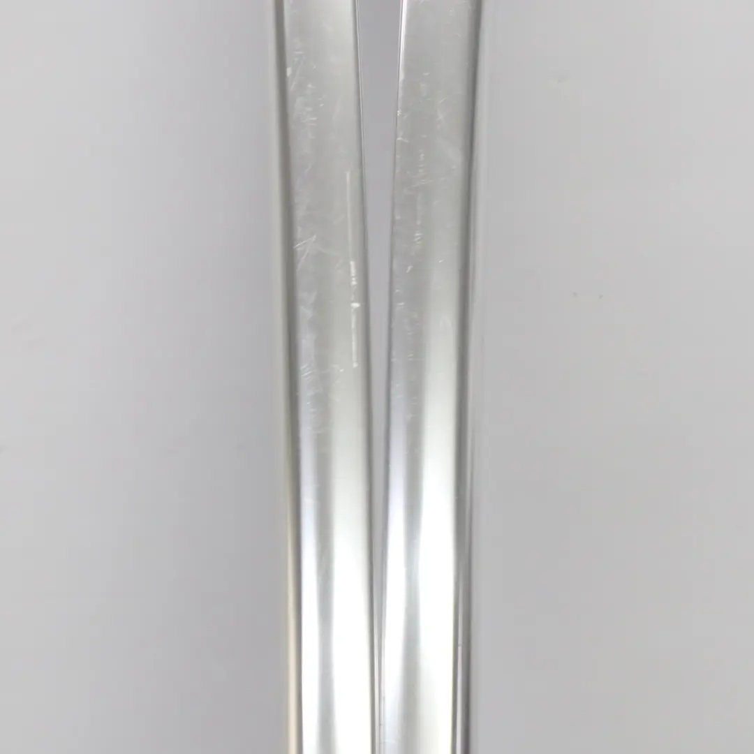 Barre de toit gauche droite Garniture de barre chromée pour Audi A6 C6 à propos du numéro de pièce 4F9860021N Audi A6 C6 Barre de toit gauche droite Garniture de barre chromée - SKU 4F9860021N - Numéro de pièce 4F9860021N