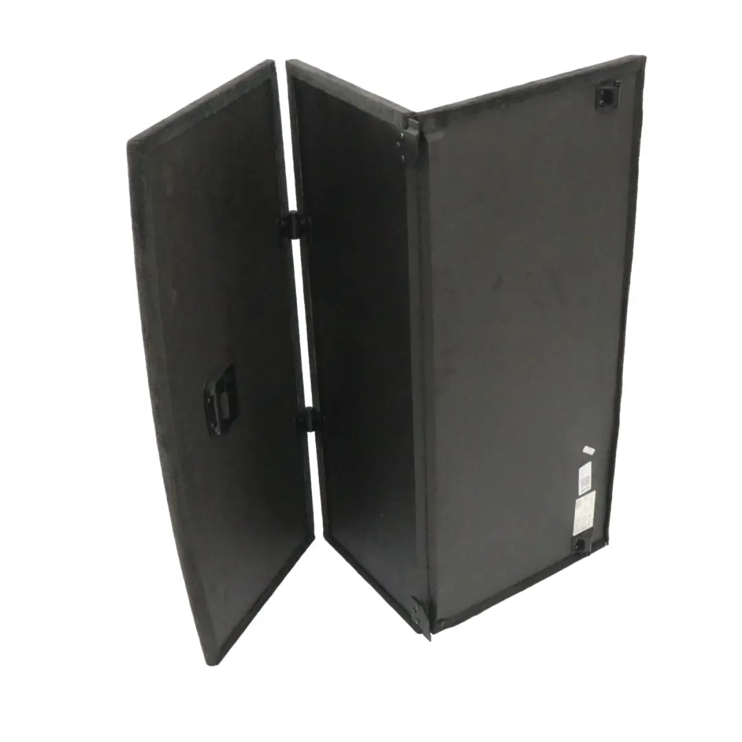 Stivale Tronco Pavimento Moquette Bagagliaio Nero per Audi A6 C6 con numero di parte 4F9861529D Audi A6 C6 Stivale Tronco Pavimento Moquette Bagagliaio Nero - SKU 4F9861529D - Numero di parte 4F9861529D