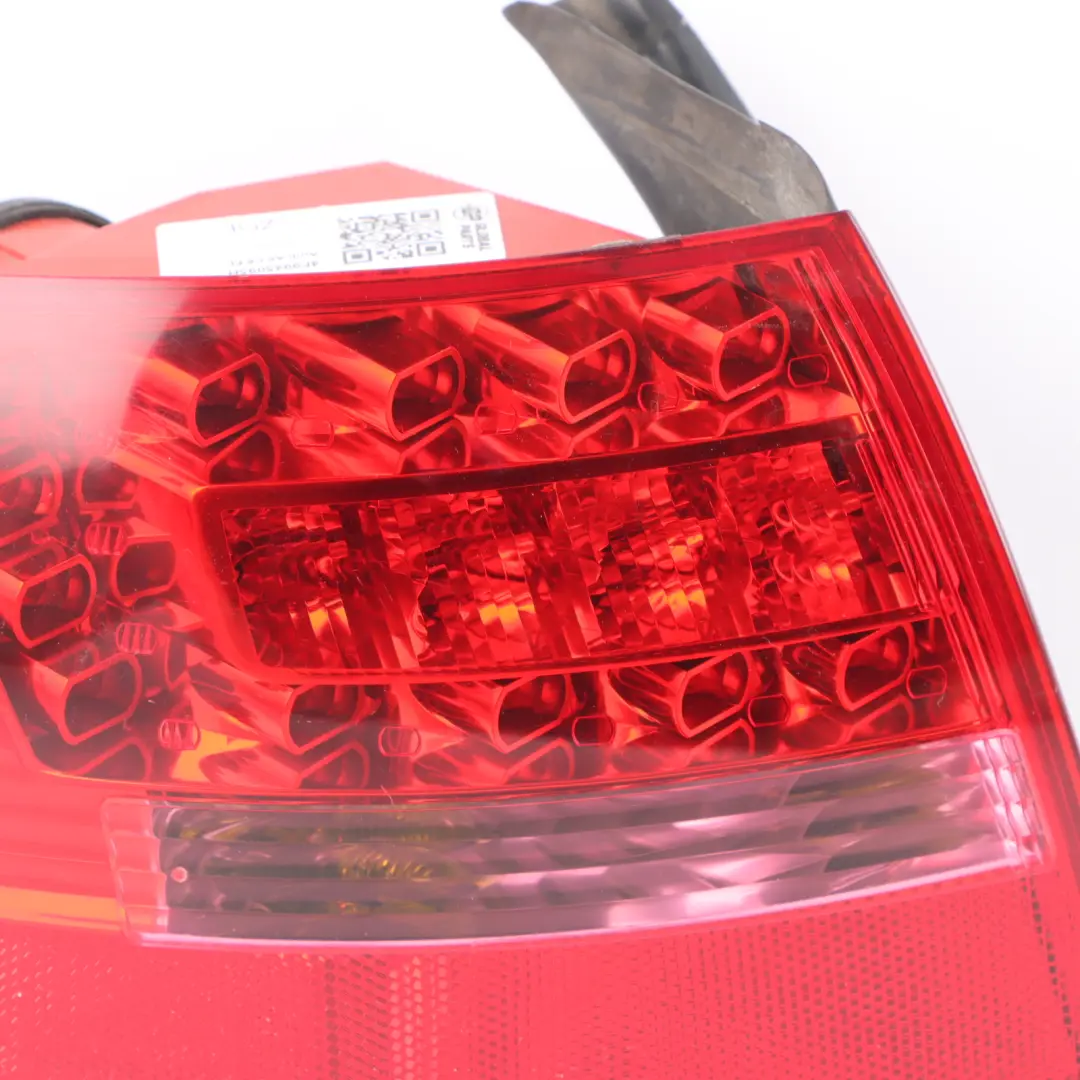 Light Lamp Tailgate Left N/S Outer LED to Audi A6 C6 Avant Rear with Part number 4F9945095H Audi A6 C6 Avant Rear Light Lamp Tailgate Left N/S Outer LED - SKU 4F9945095H - Part number 4F9945095H