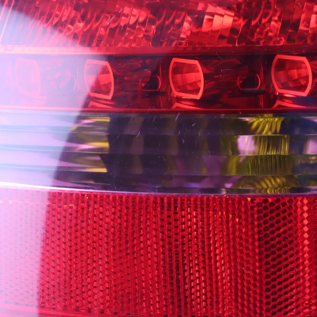 Light Lamp Tailgate Right O/S Outer LED to Audi A6 C6 Avant Rear with Part number 4F9945096H Audi A6 C6 Avant Rear Light Lamp Tailgate Right O/S Outer LED - SKU 4F9945096H - Part number 4F9945096H