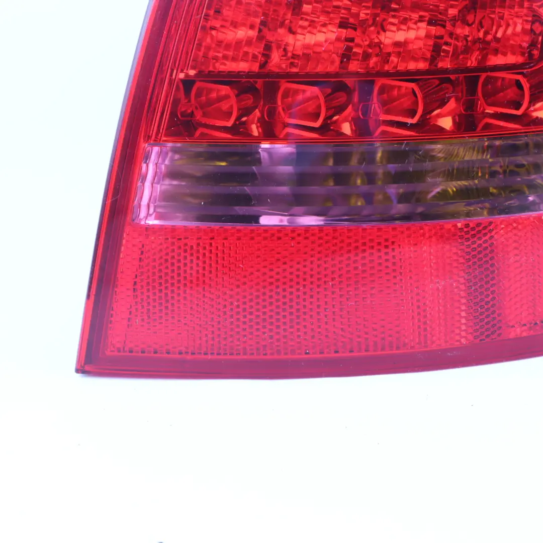 Light Lamp Tailgate Right O/S Outer LED to Audi A6 C6 Avant Rear with Part number 4F9945096H Audi A6 C6 Avant Rear Light Lamp Tailgate Right O/S Outer LED - SKU 4F9945096H - Part number 4F9945096H