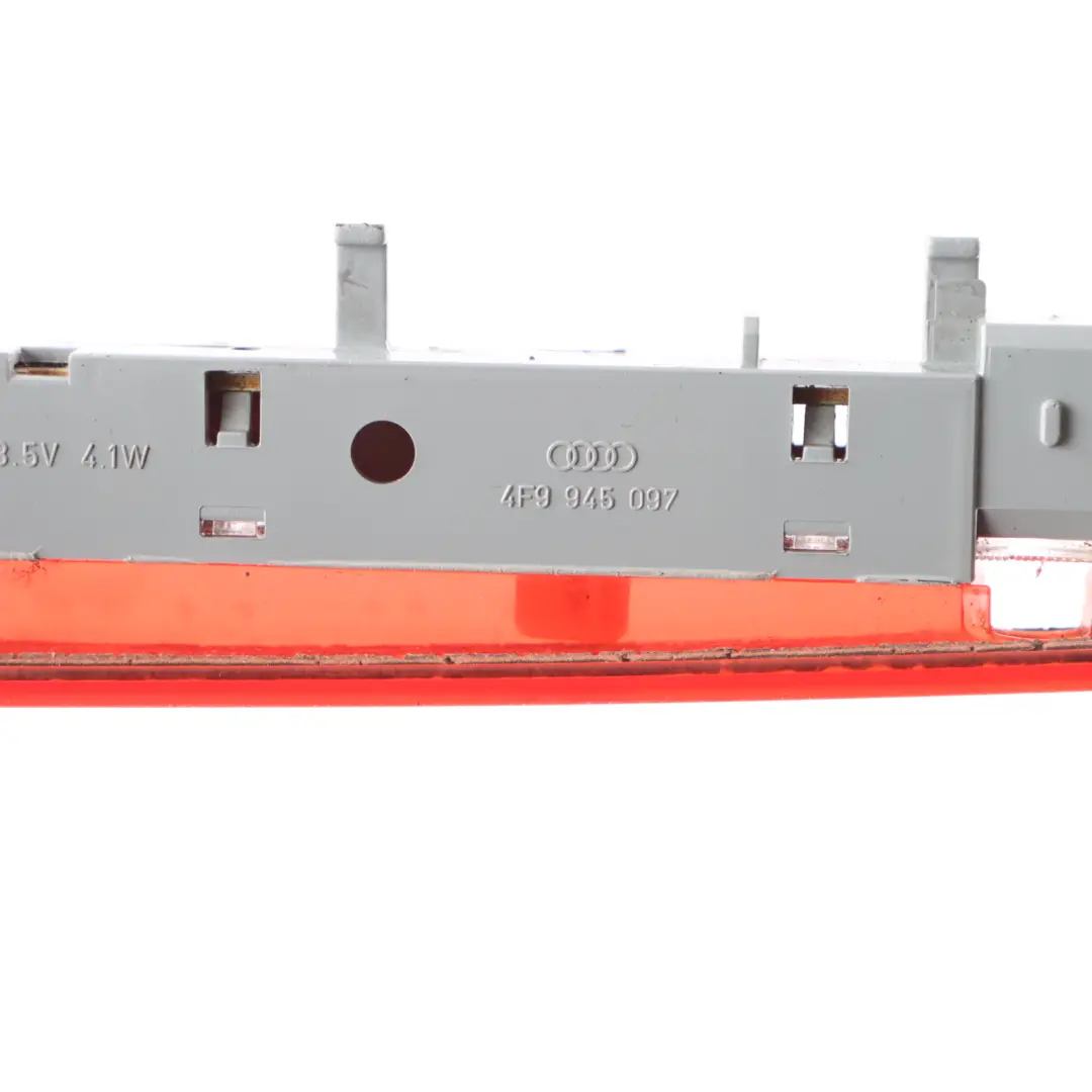 Trzecie Światło Hamowania Stop do Audi A6 C6 o numerze 4F9945097 Audi A6 C6 Trzecie Światło Hamowania Stop - SKU 4F9945097 - Numer Części 4F9945097