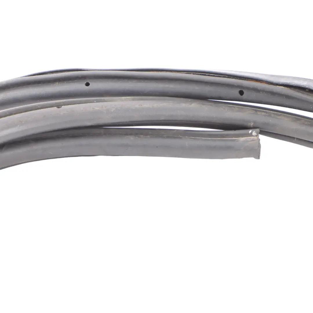 Audi Q7 4L S Line Quattro Boot Lid Seal Trunk Rubber Sealing Gasket - SKU 4L0827705E - Part number 4L0827705E