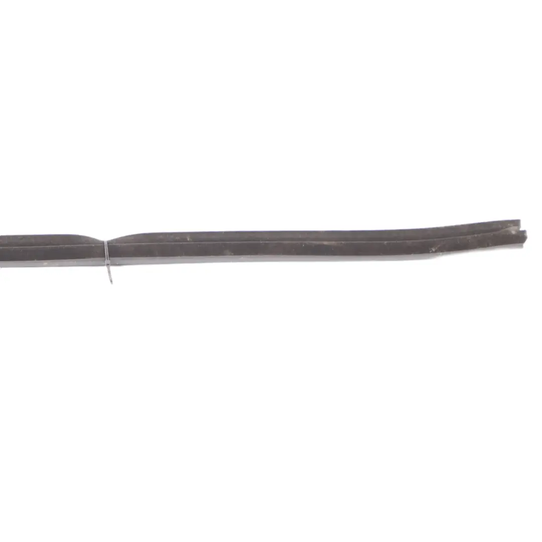 Audi Q7 4L Burlete interior para puerta delantera derecha - SKU 4L0837480 - Número de pieza 4L0837480