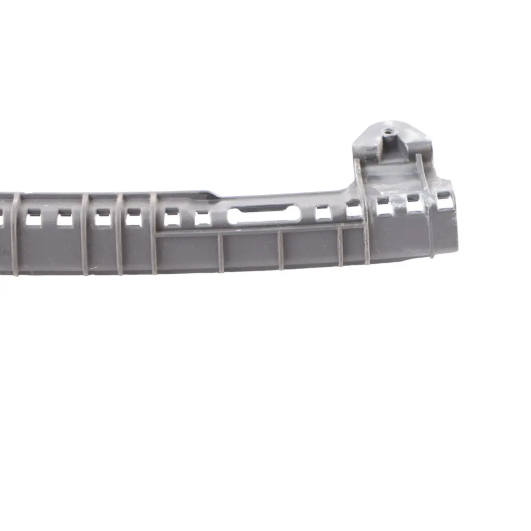 Rail de guidage de vitre de porte arrière droite pour Audi Q7 4L à propos du numéro de pièce 4L0839068 Audi Q7 4L Rail de guidage de vitre de porte arrière droite - SKU 4L0839068 - Numéro de pièce 4L0839068