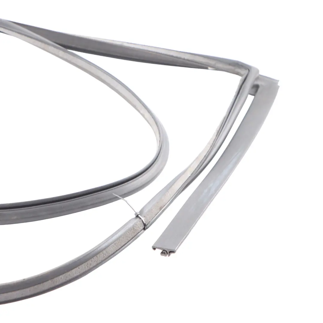 Joint d'étanchéité arrière gauche extérieur auto adhésif pour Audi Q7 4L à propos du numéro de pièce 4L0839911 Audi Q7 4L Joint d'étanchéité arrière gauche extérieur auto adhésif - SKU 4L0839911 - Numéro de pièce 4L0839911