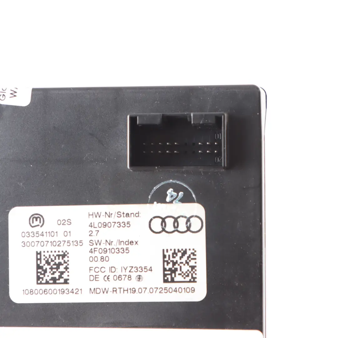 Keyless Entry Antenna Control Module to Audi Q7 4L Quattro S Line with Part number 4L0907335 Audi Q7 4L Quattro S Line Keyless Entry Antenna Control Module - SKU 4L0907335 - Part number 4L0907335