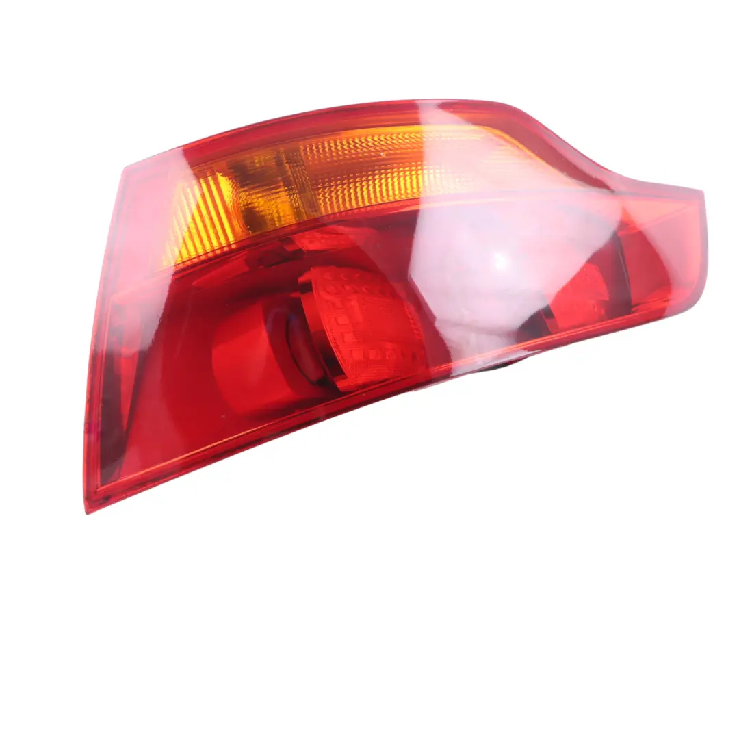 Luz trasera exterior derecha para Audi Q7 4L con número de pieza 4L0945094 Audi Q7 4L Luz trasera exterior derecha - SKU 4L0945094 - Número de pieza 4L0945094