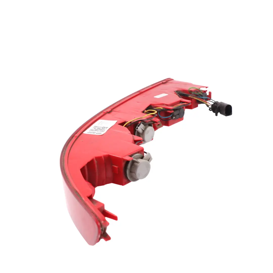 Pare chocs arrière feu antibrouillard droit pour Audi Q7 4L à propos du numéro de pièce 4L0945096 Audi Q7 4L Pare chocs arrière feu antibrouillard droit - SKU 4L0945096 - Numéro de pièce 4L0945096