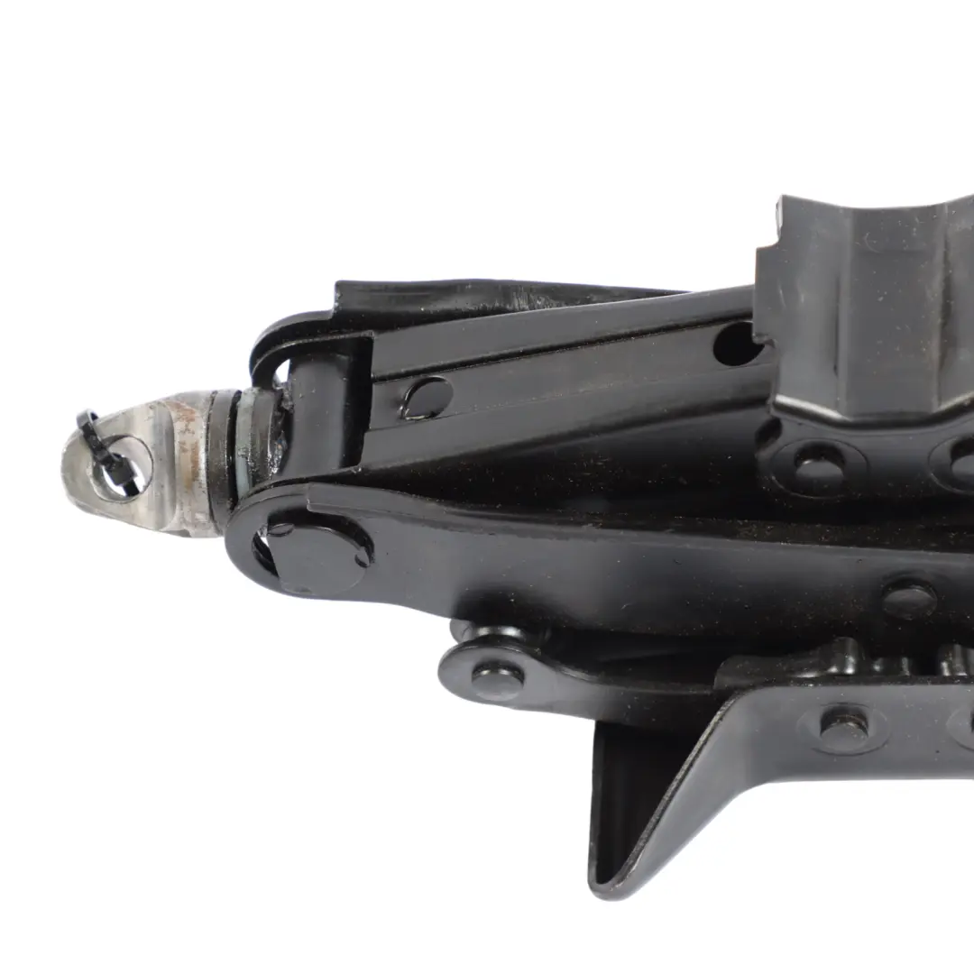 Lifting Jack Emergency Wheel Lift Tool to Renault Master Car with Part number 502C2215 Renault Master Car Lifting Jack Emergency Wheel Lift Tool - SKU 502C2215 - Part number 502C2215