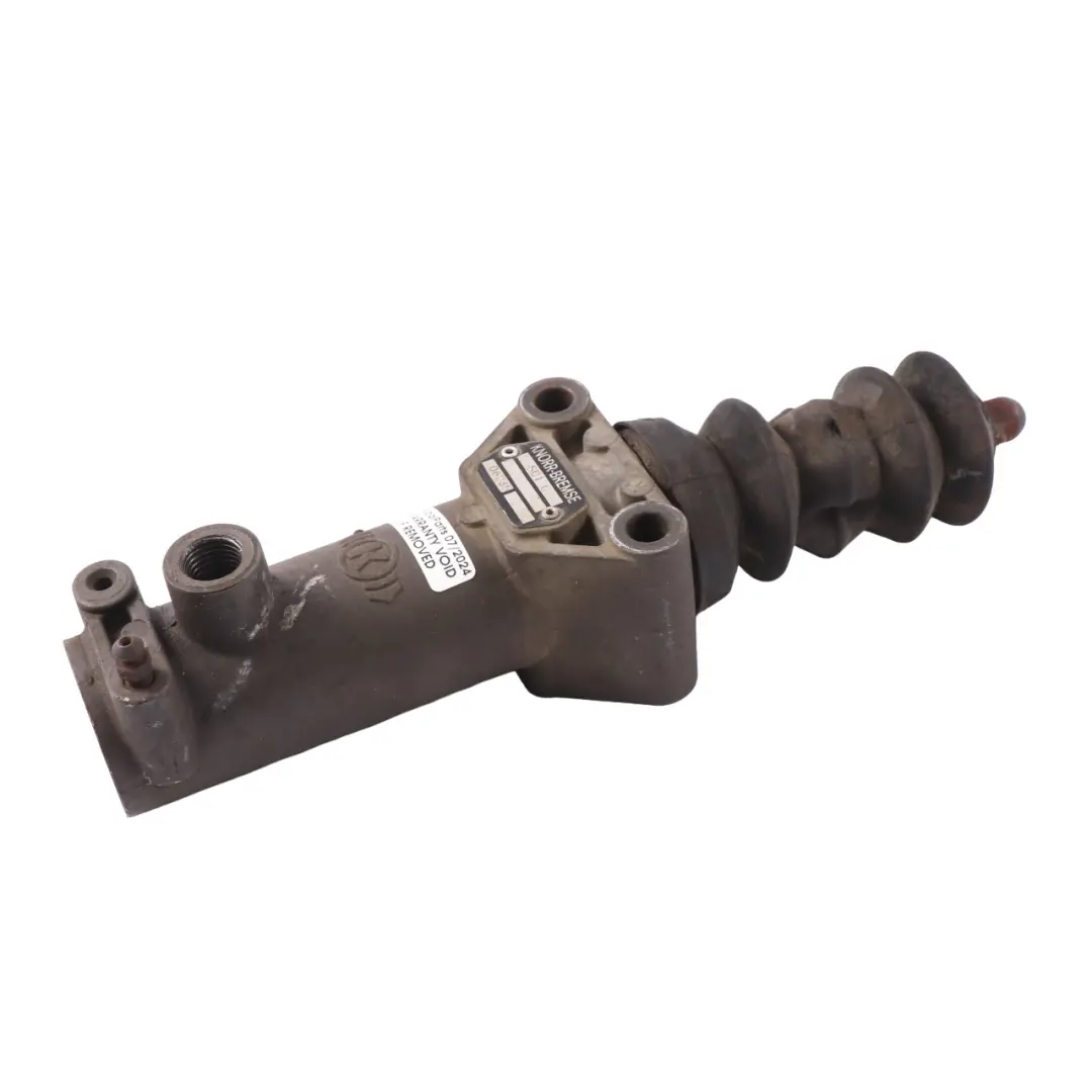 Eurocargo Slave Cylinder Clutch Unit to Iveco with Part number 504130745 Iveco Eurocargo Slave Cylinder Clutch Unit - SKU 504130745 - Part number 504130745