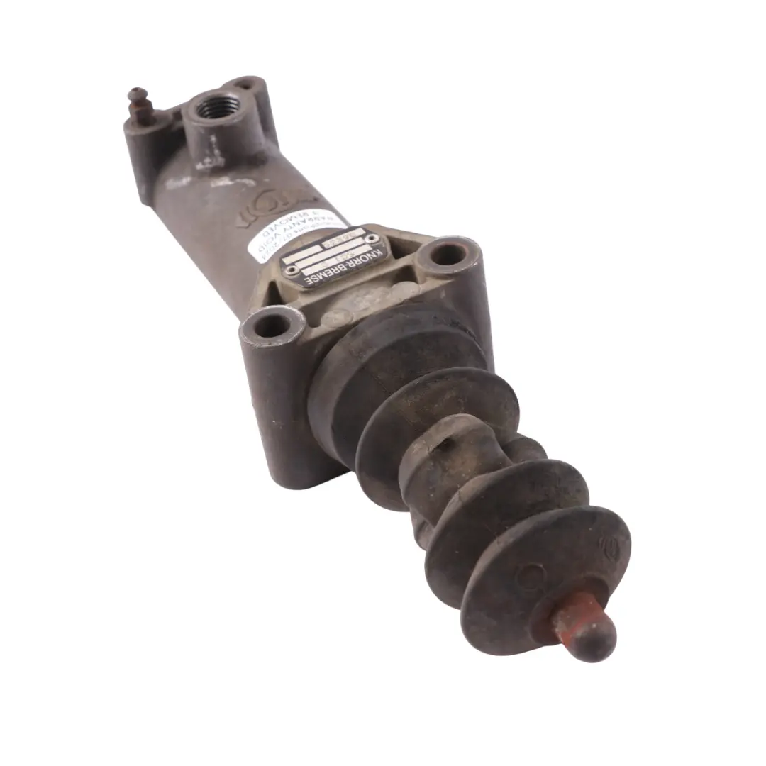 Eurocargo Cilindro Esclavo Embrague Unidad para Iveco con número de pieza 504130745 Iveco Eurocargo Cilindro Esclavo Embrague Unidad - SKU 504130745 - Número de pieza 504130745