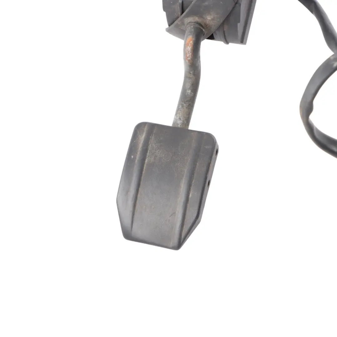 Eurocargo Accelerator Pedal Throttle Pedal Gas to Iveco with Part number 504152162 Iveco Eurocargo Accelerator Pedal Throttle Pedal Gas - SKU 504152162 - Part number 504152162