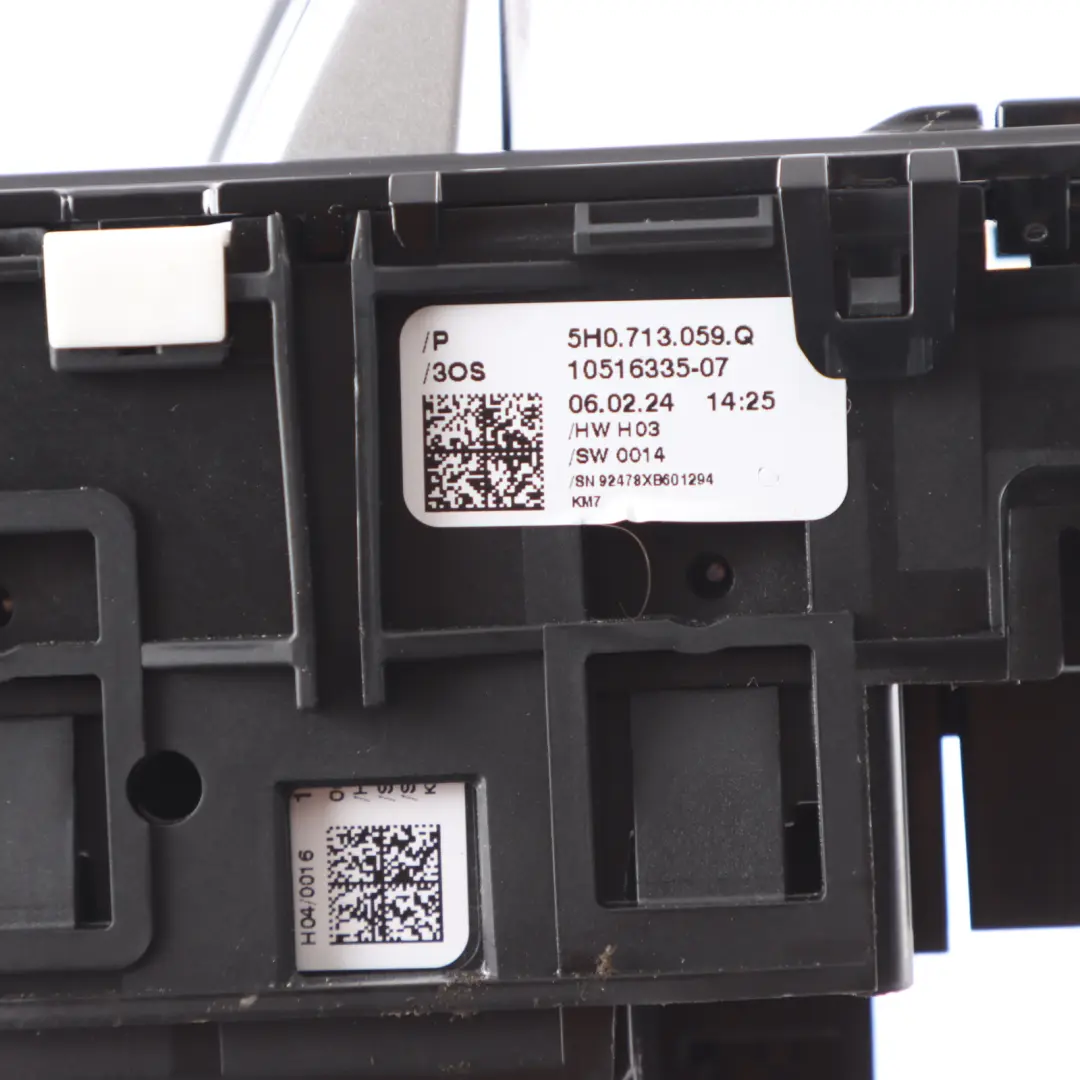 Selector Automatic Parking Brake Switch to Volkswagen Golf 8 CD1 Gear with Part number 5H0713059Q Volkswagen Golf 8 CD1 Gear Selector Automatic Parking Brake Switch - SKU 5H0713059Q - Part number 5H0713059Q