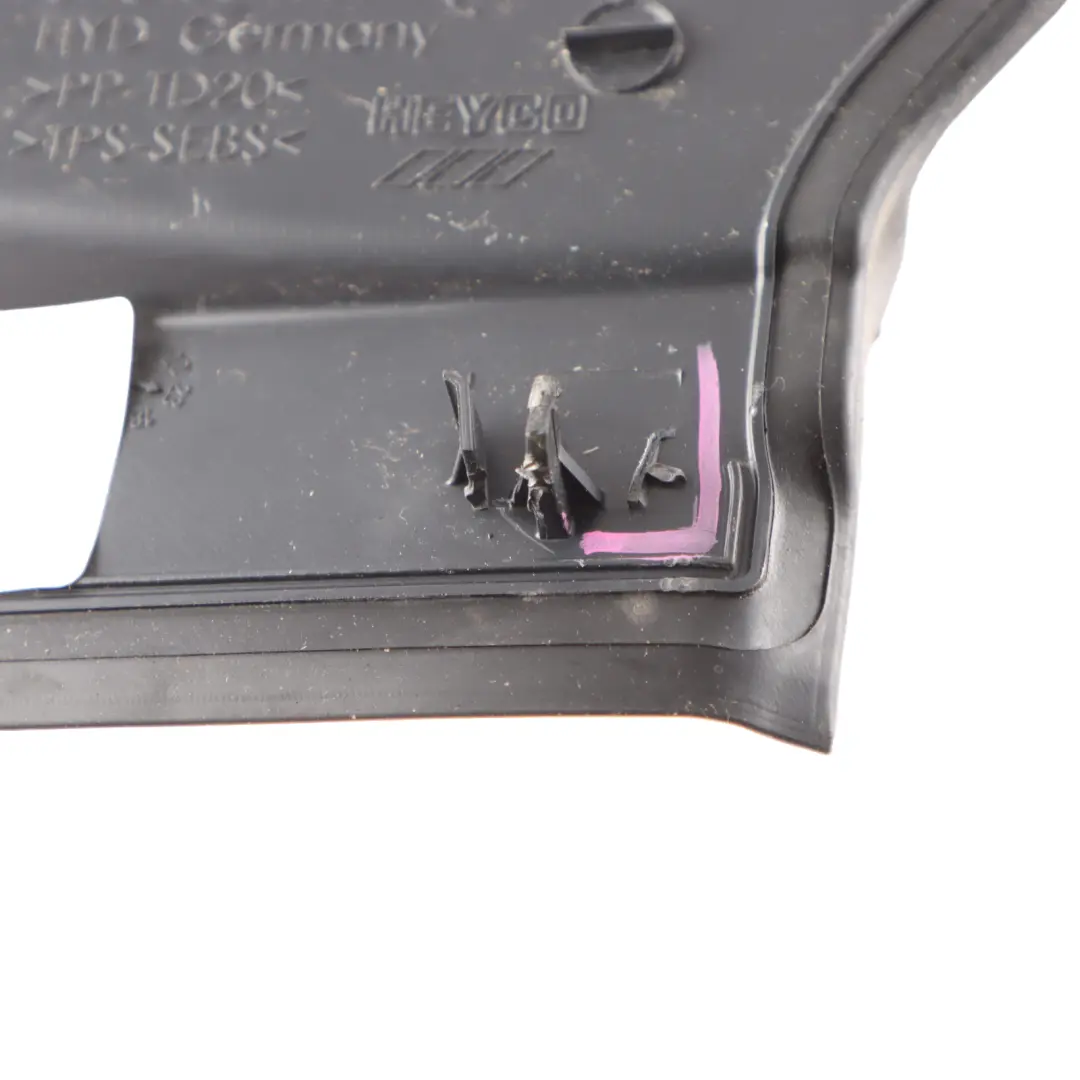 Tapa superior guardabarros bajo cristal izquierda para Volkswagen Golf CD1 con número de pieza 5H0819336B Volkswagen Golf CD1 Tapa superior guardabarros bajo cristal izquierda - SKU 5H0819336B - Número de pieza 5H0819336B