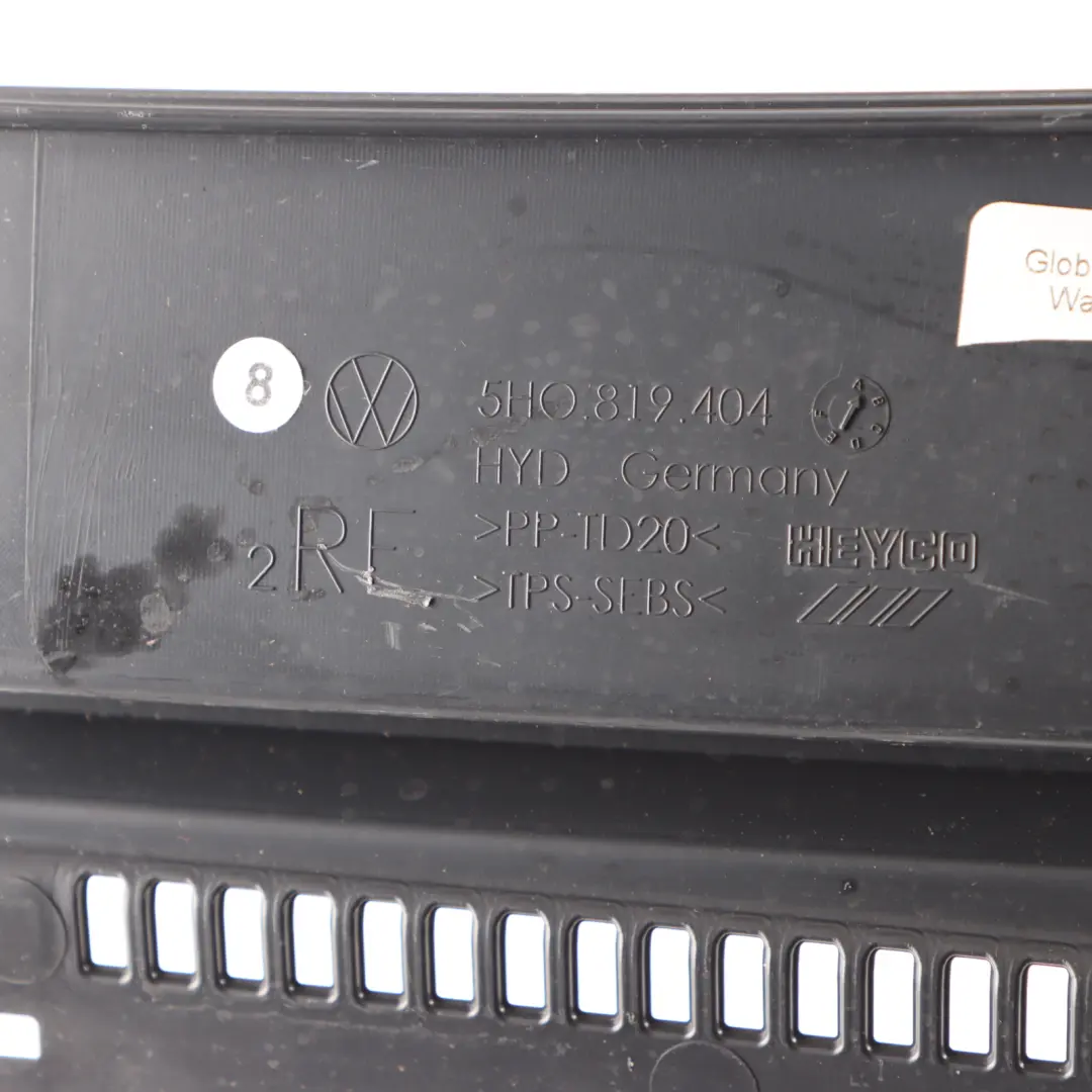 Volkswagen Golf CD1 Pannello controllo parabrezza destro Piastra copertura - SKU 5H0819404A - Numero di parte 5H0819404A