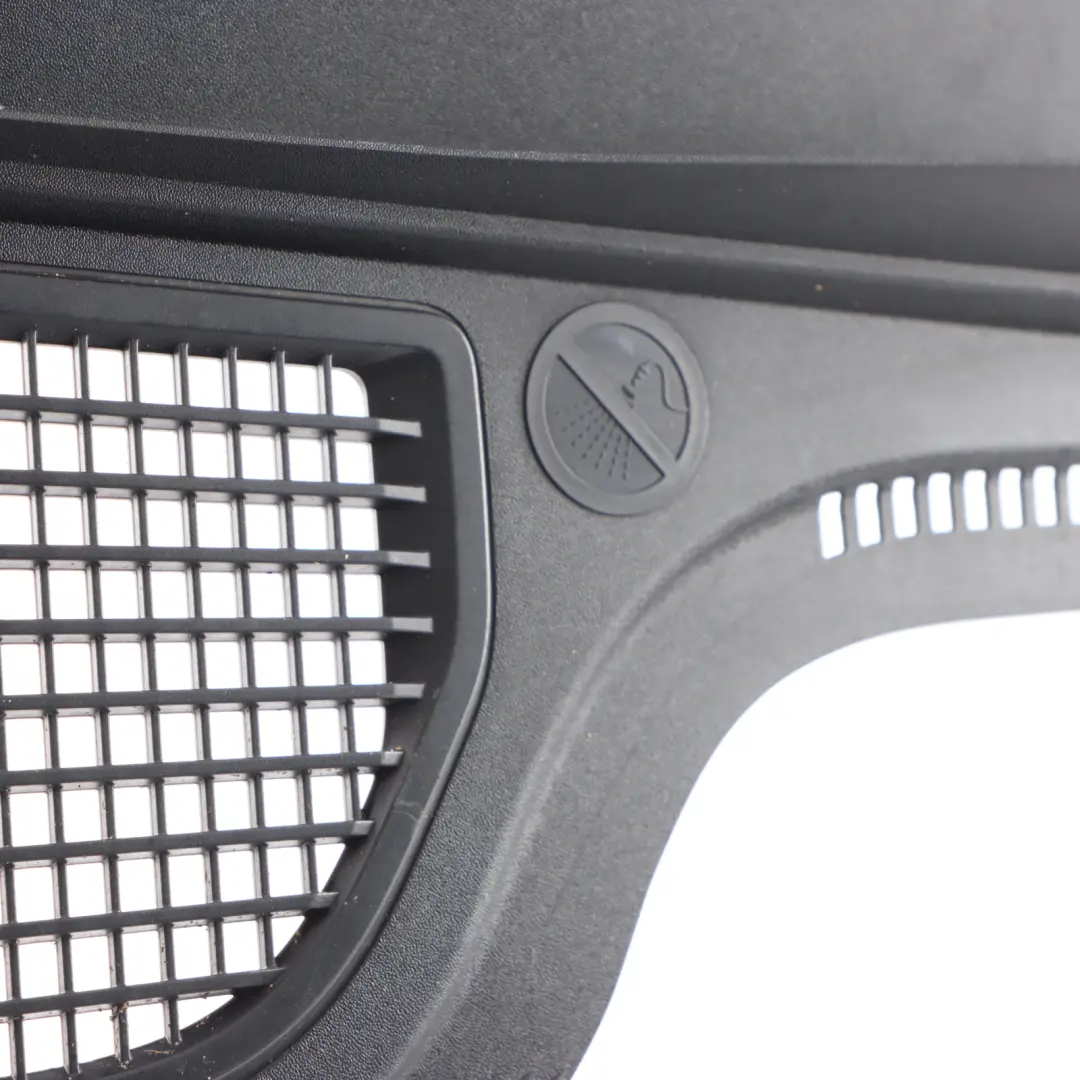 Pannello controllo parabrezza destro Piastra copertura per Volkswagen Golf CD1 con numero di parte 5H0819404A Volkswagen Golf CD1 Pannello controllo parabrezza destro Piastra copertura - SKU 5H0819404A - Numero di parte 5H0819404A