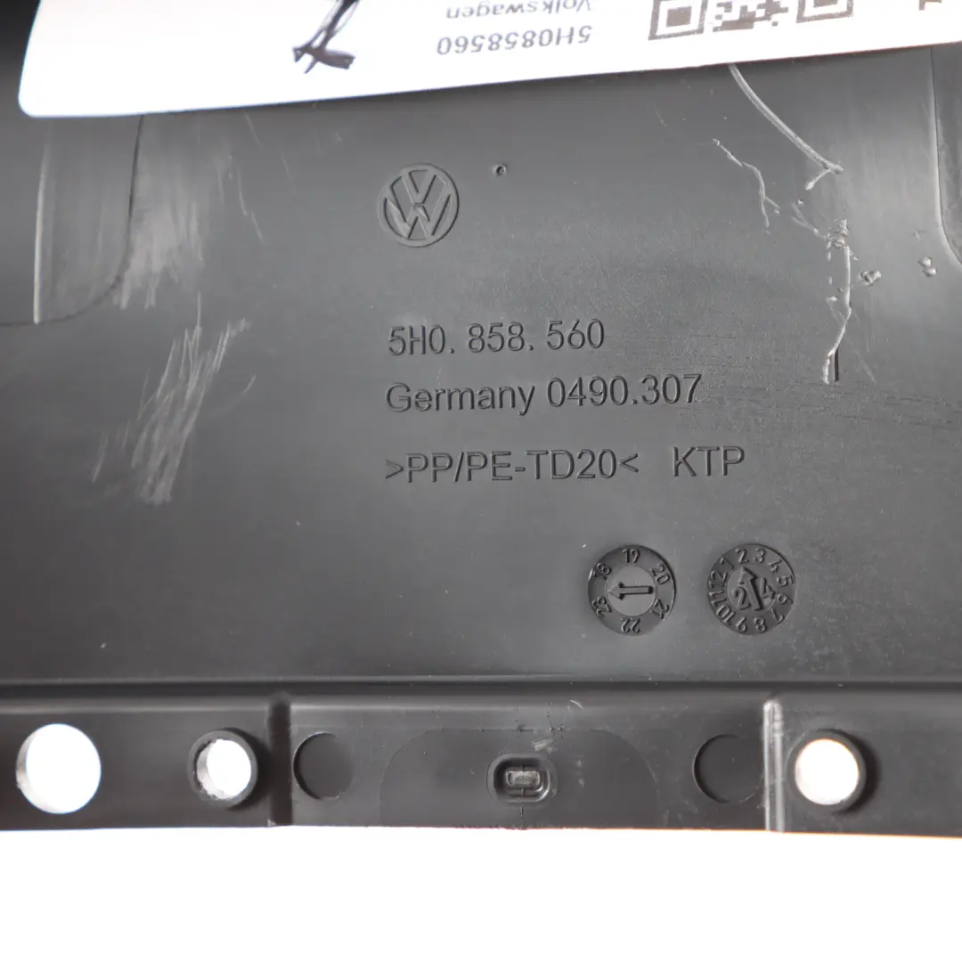 Volkswagen Golf CD1 Tapa columna dirección Panel embellecedor inferior Negro - SKU 5H0858560 - Número de pieza 5H0858560