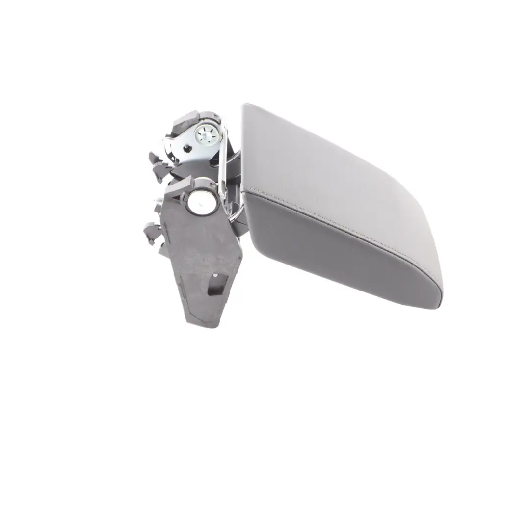 accoudoir de console centrale cuir noir pour Volkswagen Golf 8 à propos du numéro de pièce 5H0864207C Volkswagen Golf 8 accoudoir de console centrale cuir noir - SKU 5H0864207C - Numéro de pièce 5H0864207C