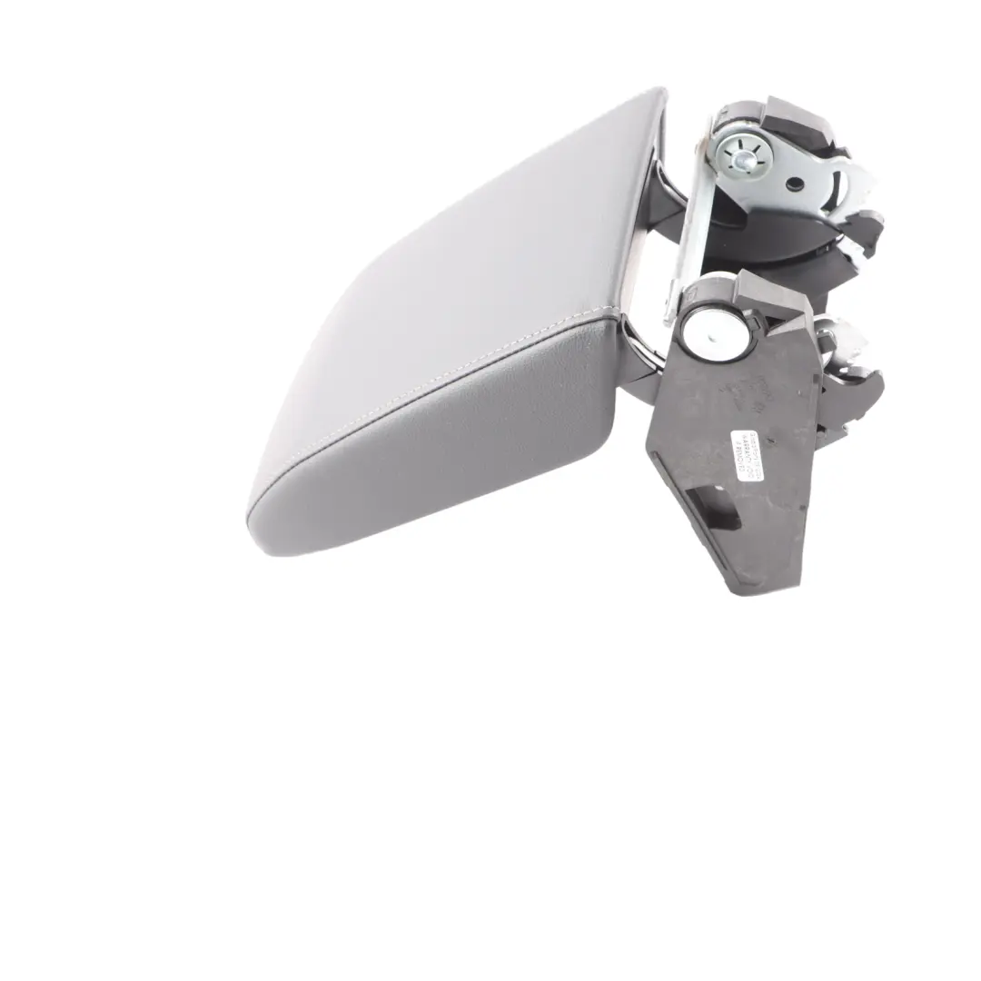 accoudoir de console centrale cuir noir pour Volkswagen Golf 8 à propos du numéro de pièce 5H0864207C Volkswagen Golf 8 accoudoir de console centrale cuir noir - SKU 5H0864207C - Numéro de pièce 5H0864207C