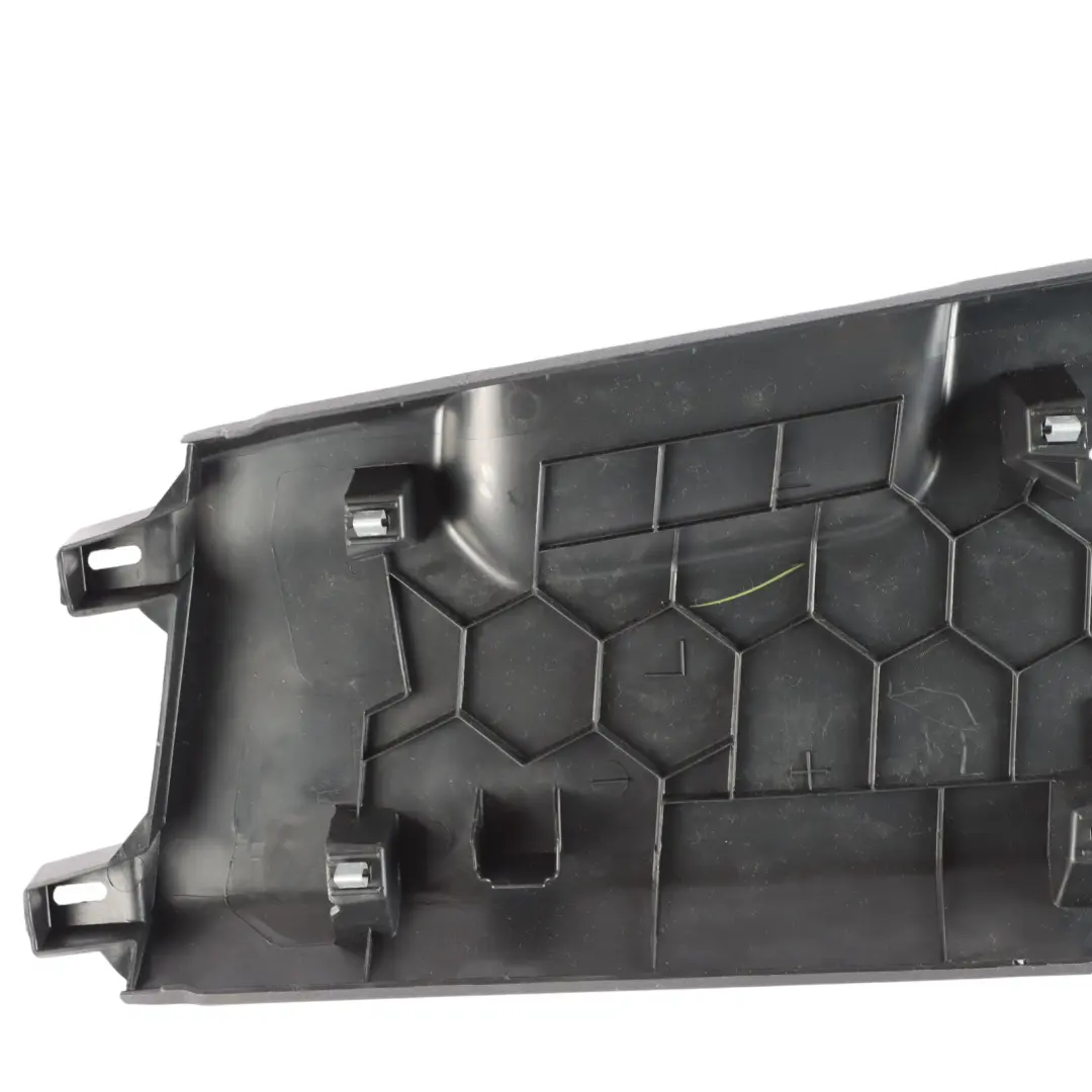 Mk8 CD1 Säule B Abdeckung Trim Säule unten rechts für Volkswagen Golf mit Teilenummer 5H0867292 Volkswagen Golf Mk8 CD1 Säule B Abdeckung Trim Säule unten rechts - SKU 5H0867292 - Teilenummer 5H0867292