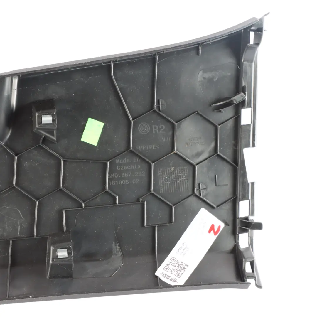 Mk8 CD1 Säule B Abdeckung Trim Säule unten rechts für Volkswagen Golf mit Teilenummer 5H0867292 Volkswagen Golf Mk8 CD1 Säule B Abdeckung Trim Säule unten rechts - SKU 5H0867292 - Teilenummer 5H0867292