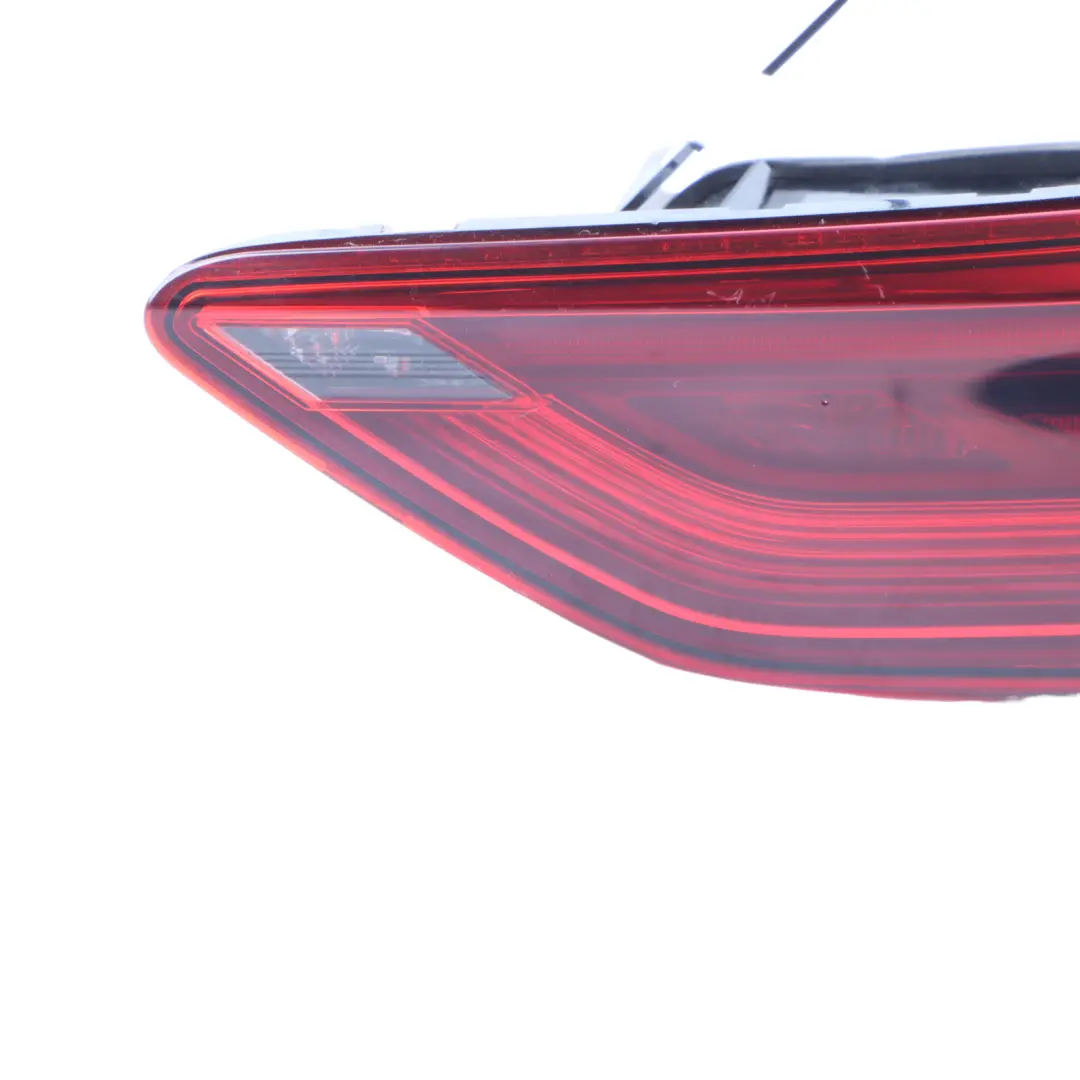 VW Golf 8 CD1 Rücklicht Kofferraumklappe LED Innenleuchte Rechts - SKU 5H0945094D - Teilenummer 5H0945094D