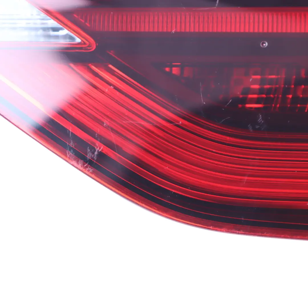 Feu arrière couvercle de coffre LED intérieur droit pour VW Golf 8 CD1 à propos du numéro de pièce 5H0945094D VW Golf 8 CD1 Feu arrière couvercle de coffre LED intérieur droit - SKU 5H0945094D - Numéro de pièce 5H0945094D