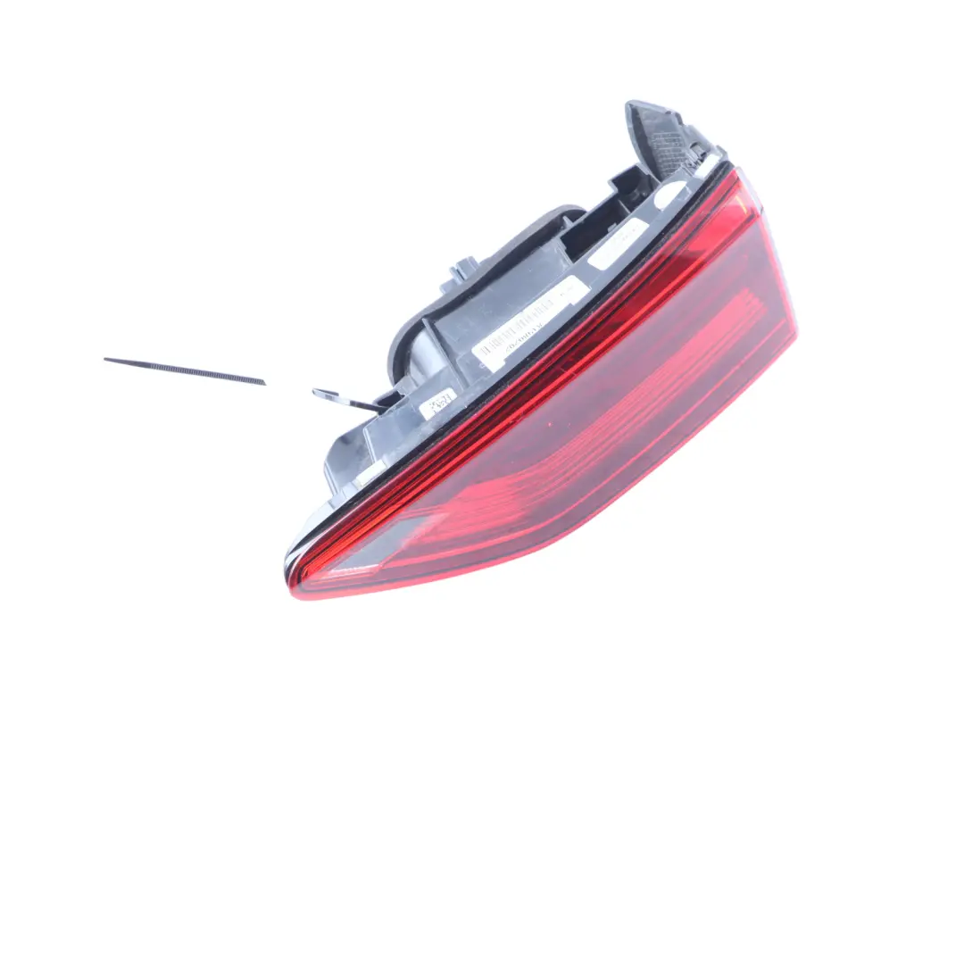 fanalino coda del bagagliaio LED lampada interna destra per VW Golf 8 CD1 con numero di parte 5H0945094D VW Golf 8 CD1 fanalino coda del bagagliaio LED lampada interna destra - SKU 5H0945094D - Numero di parte 5H0945094D