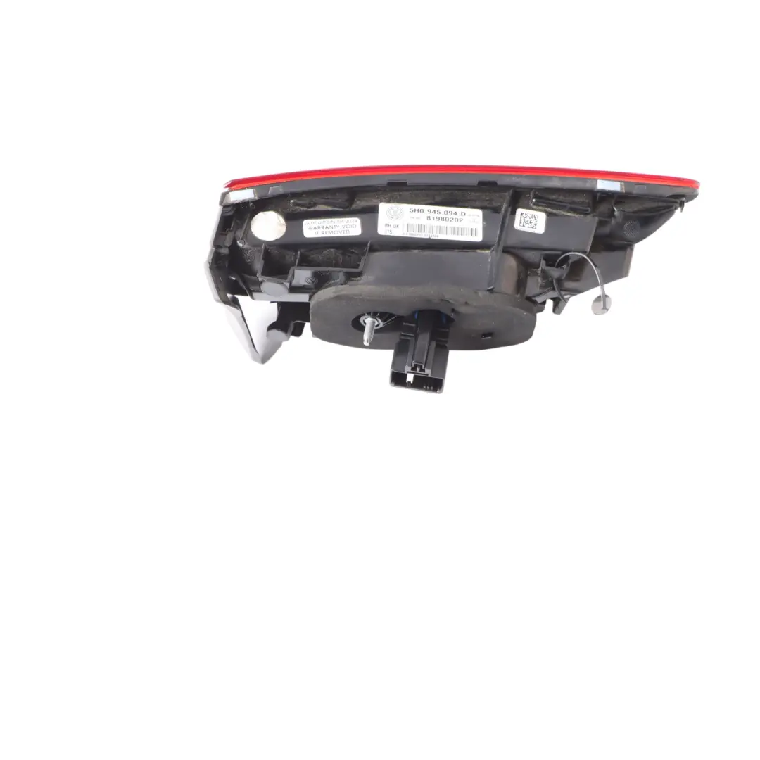 VW Golf 8 CD1 Feu arrière couvercle de coffre LED intérieur droit - SKU 5H0945094D - Numéro de pièce 5H0945094D