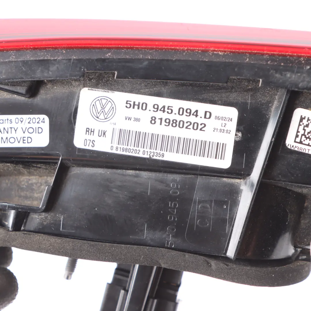 VW Golf 8 CD1 Tylne Lampa LED Klapy Bagażnika Wewnętrzna Prawa - SKU 5H0945094D - Numer Części 5H0945094D