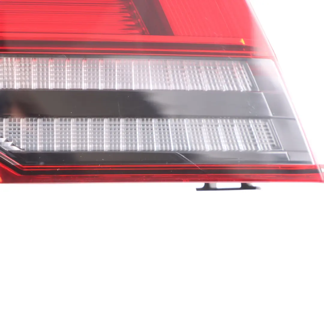 Fanale posteriore a LED esterno destro Lampada per Volkswagen Golf 8 CD1 con numero di parte 5H0945096C Volkswagen Golf 8 CD1 Fanale posteriore a LED esterno destro Lampada - SKU 5H0945096C - Numero di parte 5H0945096C