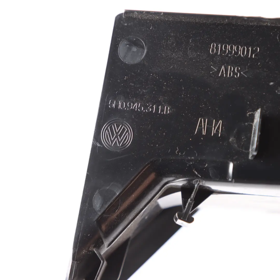 Tail Light Lamp Trim Cover Rear Left N/S to Volkswagen Golf 8 with Part number 5H0945311B Volkswagen Golf 8 Tail Light Lamp Trim Cover Rear Left N/S - SKU 5H0945311B - Part number 5H0945311B