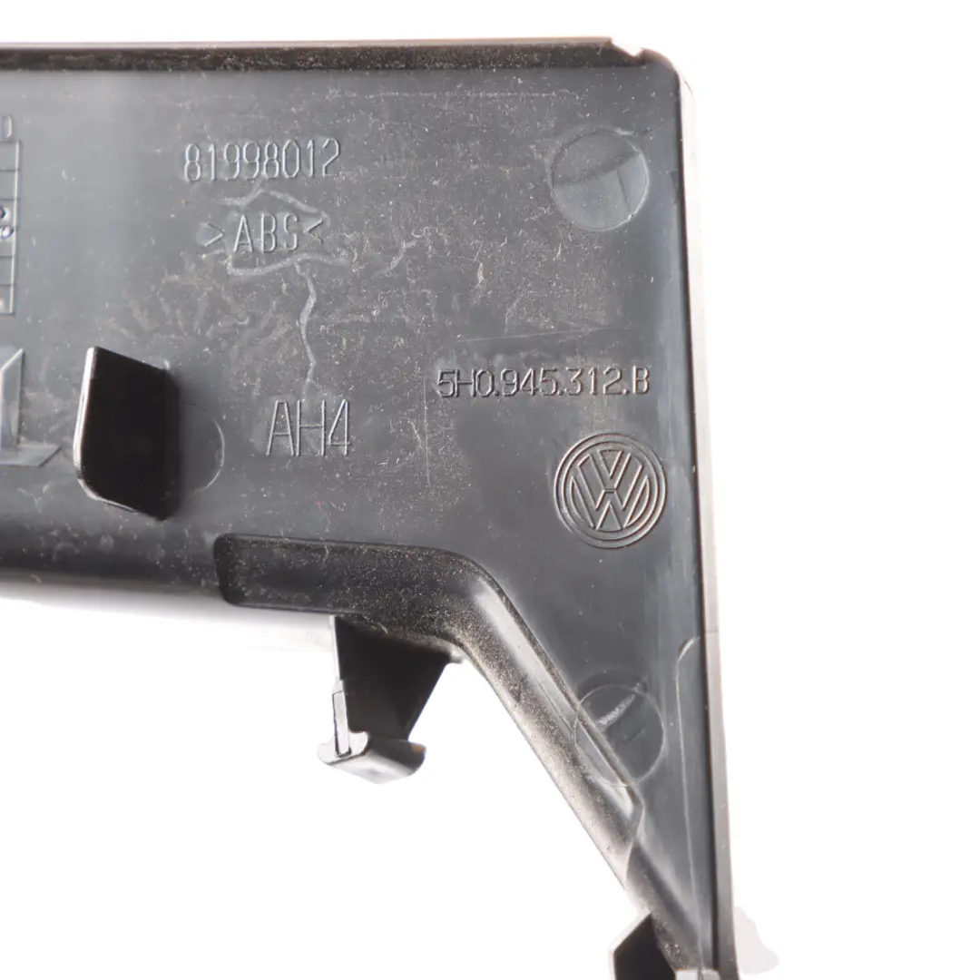 Tail Light Lamp Trim Cover Rear Right O/S to Volkswagen Golf 8 with Part number 5H0945312B Volkswagen Golf 8 Tail Light Lamp Trim Cover Rear Right O/S - SKU 5H0945312B - Part number 5H0945312B