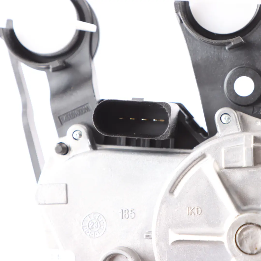 Trunk Lid Wiper Motor Drive to Volkswagen Golf 8 CD1 Hatchback Rear with Part number 5H0955711C Volkswagen Golf 8 CD1 Hatchback Rear Trunk Lid Wiper Motor Drive - SKU 5H0955711C - Part number 5H0955711C