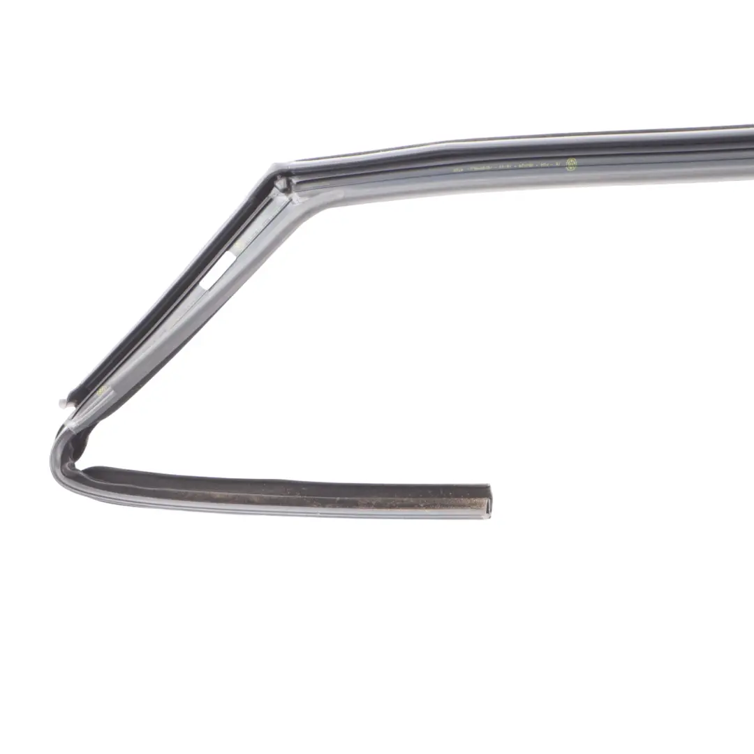 Mk8 CD1 Türdichtung Fenster vorne rechts Führungsrahmen für VW Golf mit Teilenummer 5H4837440B VW Golf Mk8 CD1 Türdichtung Fenster vorne rechts Führungsrahmen - SKU 5H4837440B - Teilenummer 5H4837440B