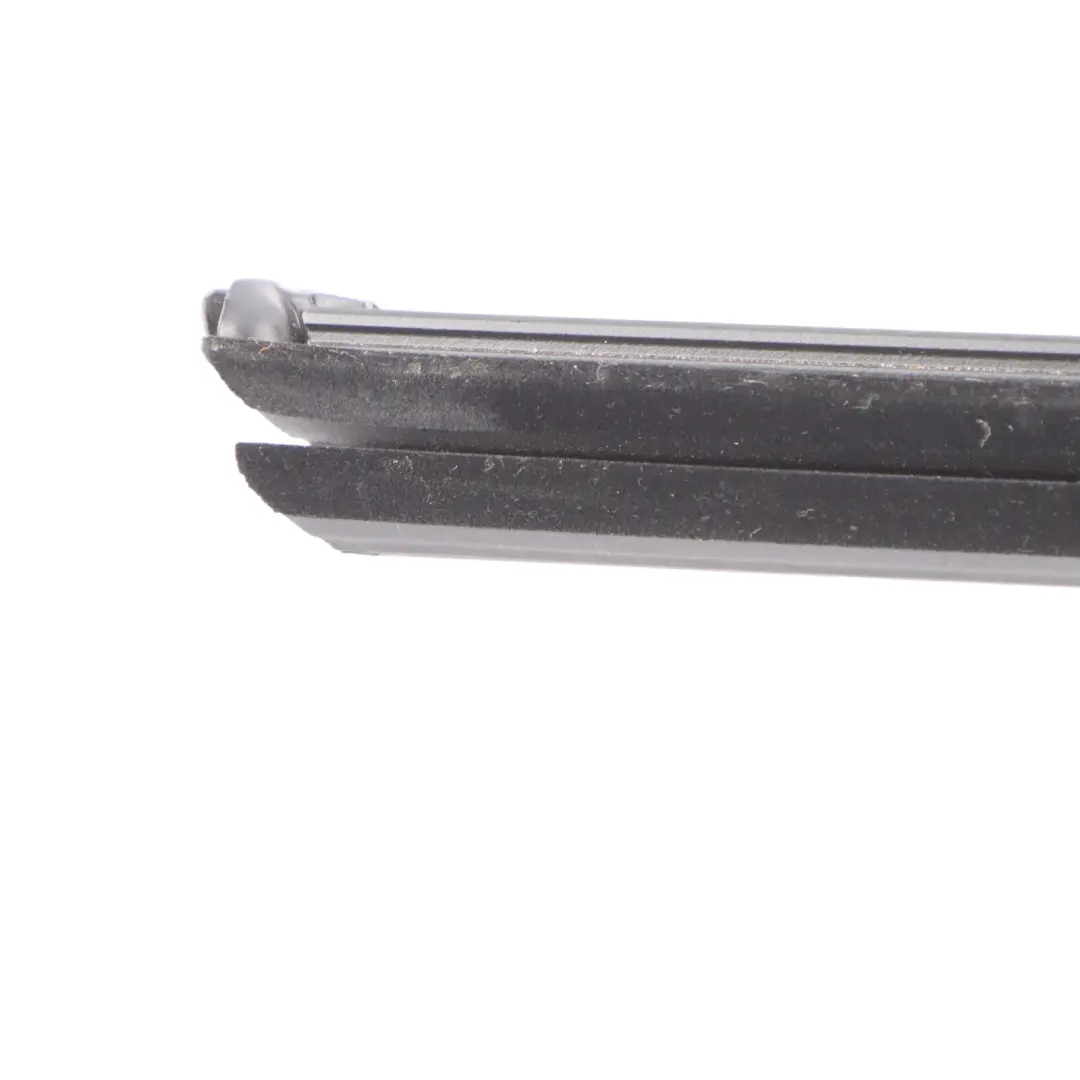 Joint de Porte Avant Droit Intérieur Bande Roue pour Volkswagen Golf 8 CD1 à propos du numéro de pièce 5H4837480 Volkswagen Golf 8 CD1 Joint de Porte Avant Droit Intérieur Bande Roue - SKU 5H4837480 - Numéro de pièce 5H4837480