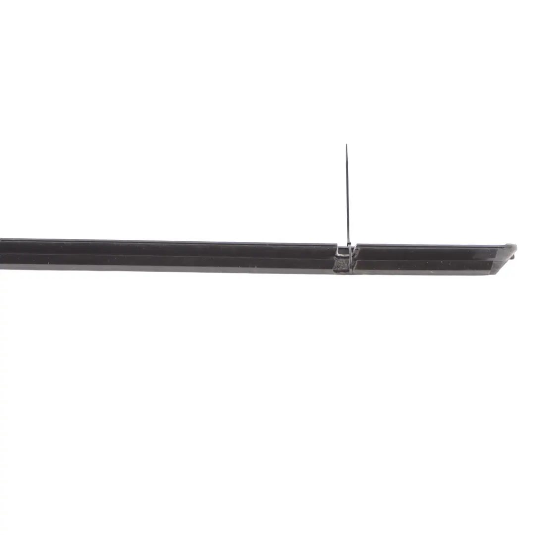 Volkswagen Golf Mk8 Rear Right Glass Window Weatherstrip Seal - SKU 5H4839480 - Part number 5H4839480