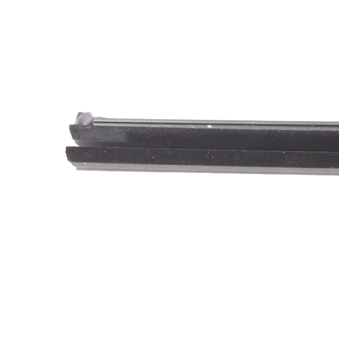 Volkswagen Golf Mk8 Rear Right Glass Window Weatherstrip Seal - SKU 5H4839480 - Part number 5H4839480