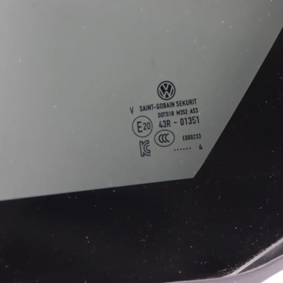 Mk8 Rear Left N/S Door Fixed Quarter Window Glass AS3 to Volkswagen Golf with Part number 5H4845213G Volkswagen Golf Mk8 Rear Left N/S Door Fixed Quarter Window Glass AS3 - SKU 5H4845213G - Part number 5H4845213G