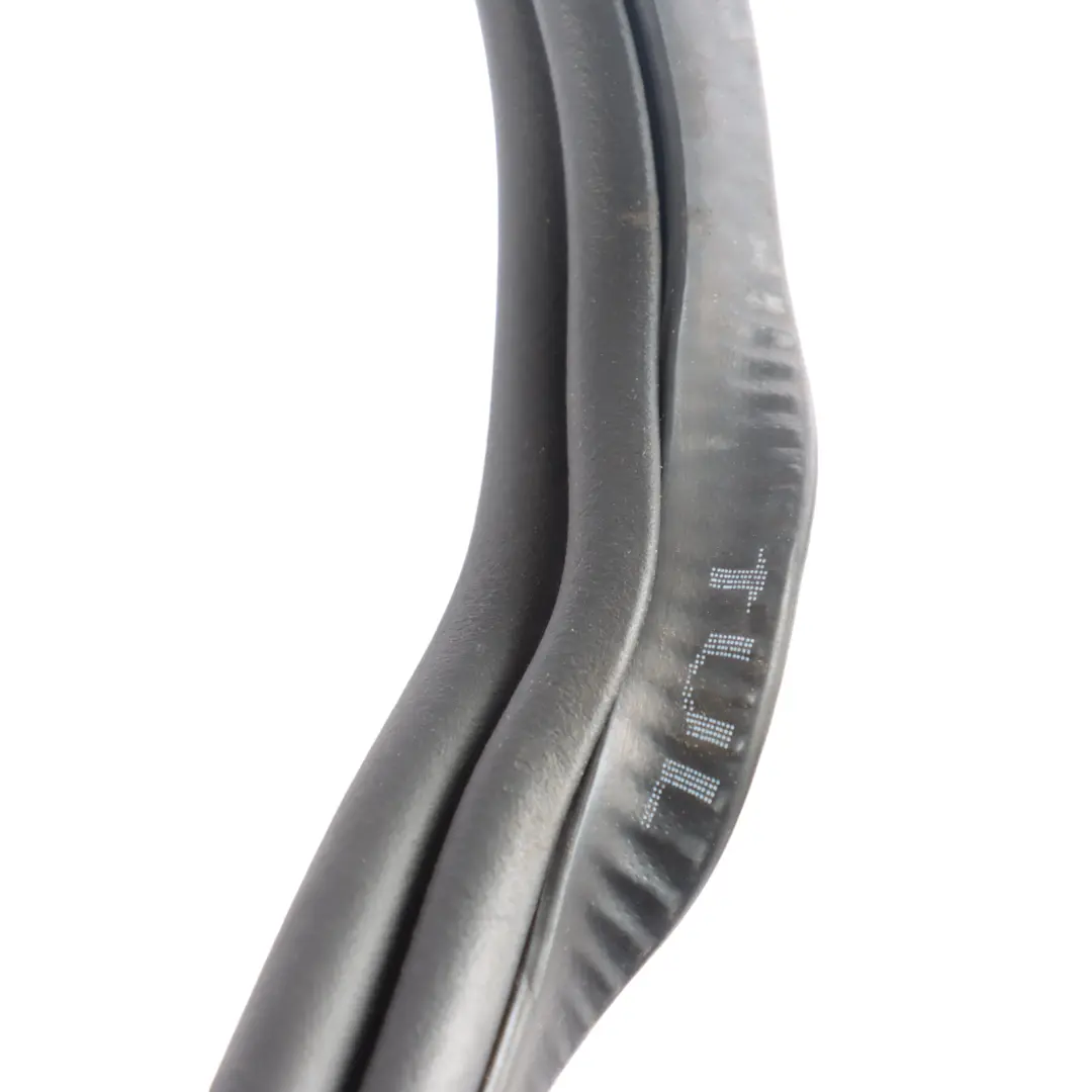 Mk8 Uszczelka Drzwi Przednia Lewa Wewnętrzna do Volkswagen Golf o numerze 5H4867911A Volkswagen Golf Mk8 Uszczelka Drzwi Przednia Lewa Wewnętrzna - SKU 5H4867911A - Numer Części 5H4867911A