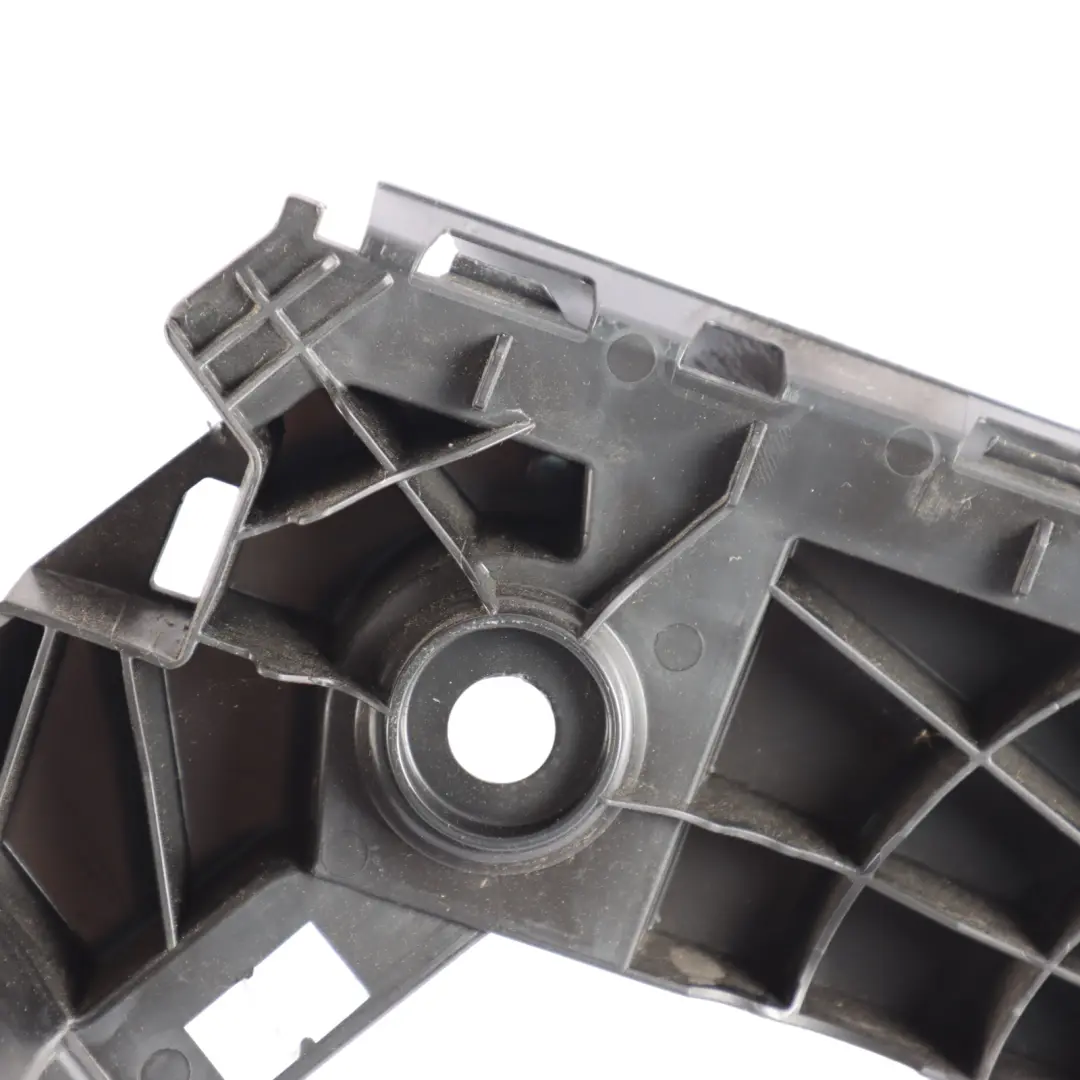 Rail guidage arrière Support pare-chocs Support gauche pour VW Golf CD1 à propos du numéro de pièce 5H6807393D VW Golf CD1 Rail guidage arrière Support pare-chocs Support gauche - SKU 5H6807393D - Numéro de pièce 5H6807393D