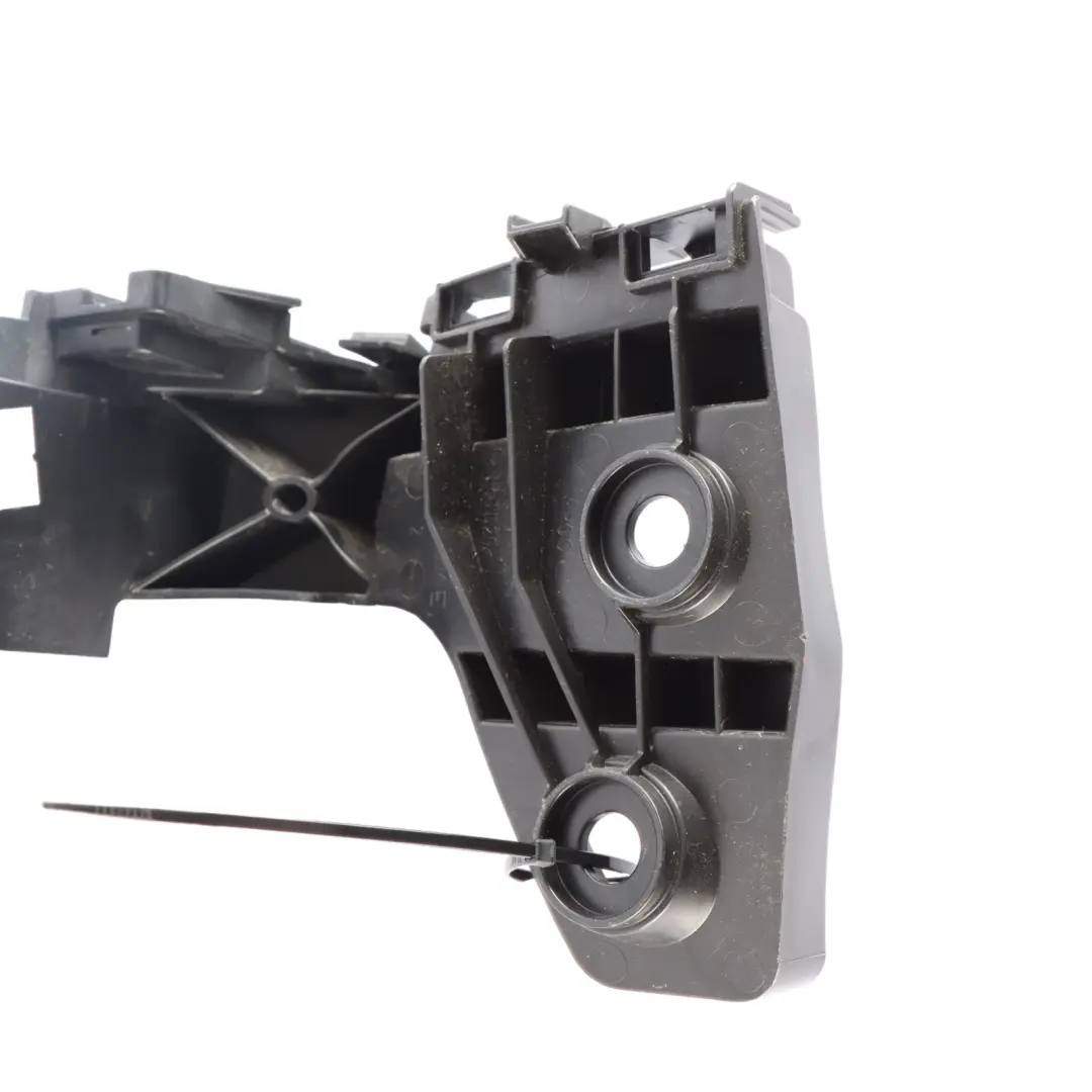 Staffa paraurti guida posteriore sinistra supporto portante per VW Golf CD1 con numero di parte 5H6807393E VW Golf CD1 Staffa paraurti guida posteriore sinistra supporto portante - SKU 5H6807393E - Numero di parte 5H6807393E