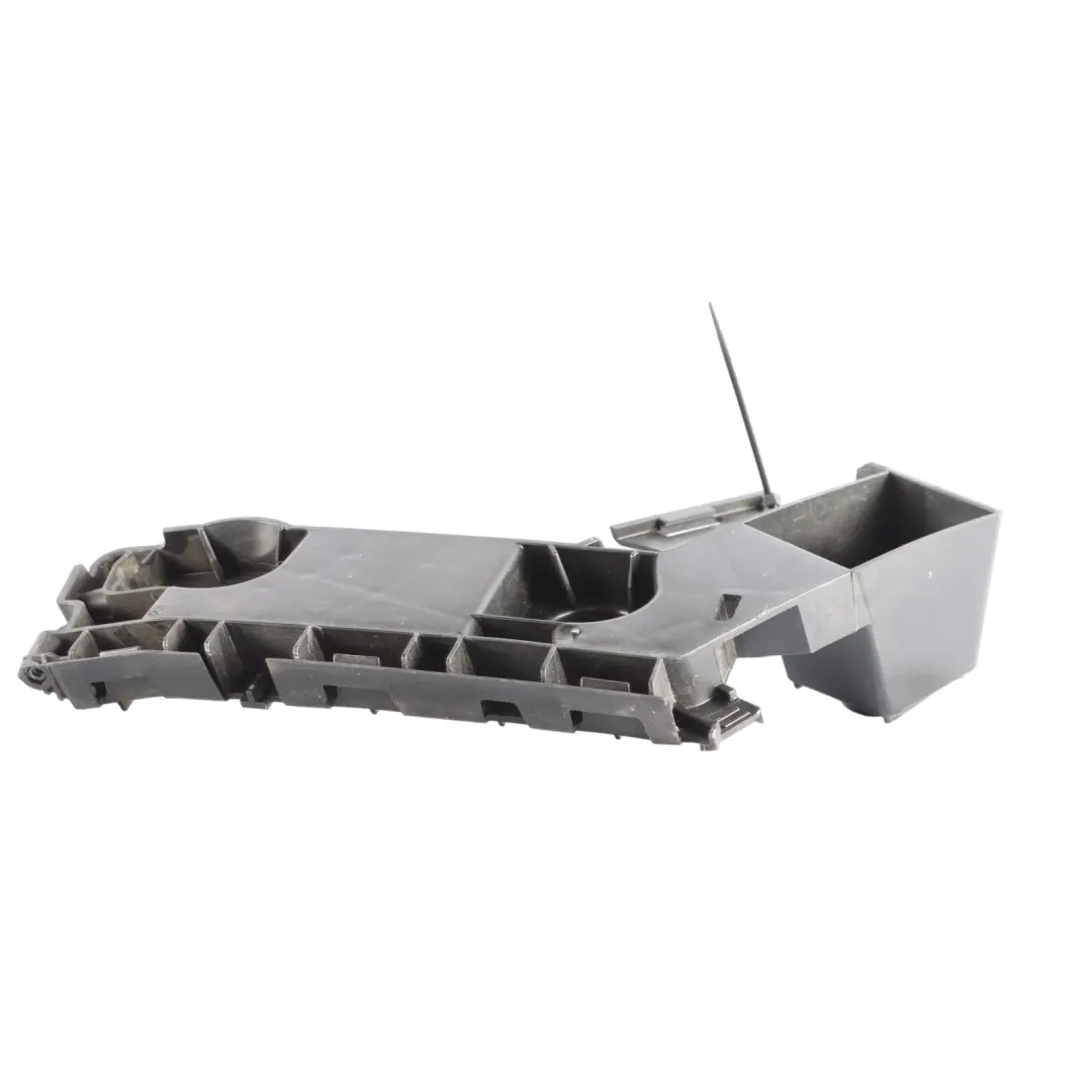 Wspornik Mocowanie Ślizg Zderzaka Prawy Tył Tylny do VW Golf CD1 o numerze 5H6807394D VW Golf CD1 Wspornik Mocowanie Ślizg Zderzaka Prawy Tył Tylny - SKU 5H6807394D - Numer Części 5H6807394D