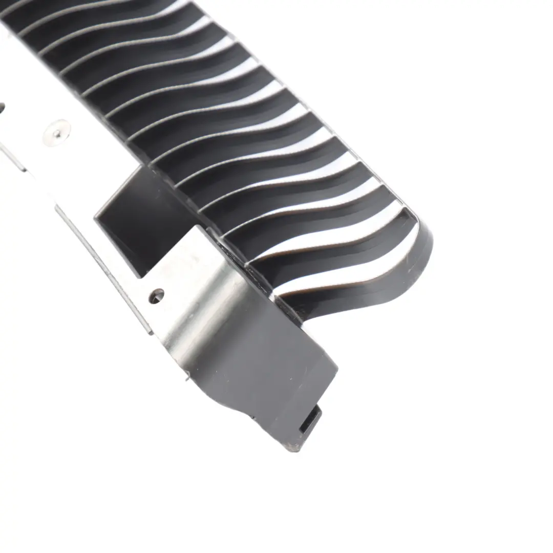  Soporte central del parachoques trasero del Volkswagen Golf 8 - SKU 5H6807863 - Número de pieza 5H6807863