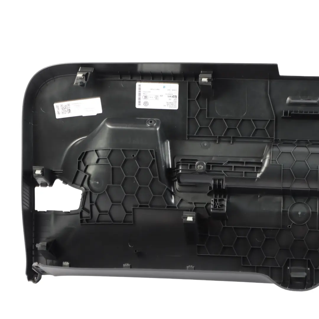 Kofferraumklappe Innenverkleidung Abdeckung Schwarz für VW Golf 8 CD1 mit Teilenummer 5H6867601B VW Golf 8 CD1 Kofferraumklappe Innenverkleidung Abdeckung Schwarz - SKU 5H6867601B - Teilenummer 5H6867601B