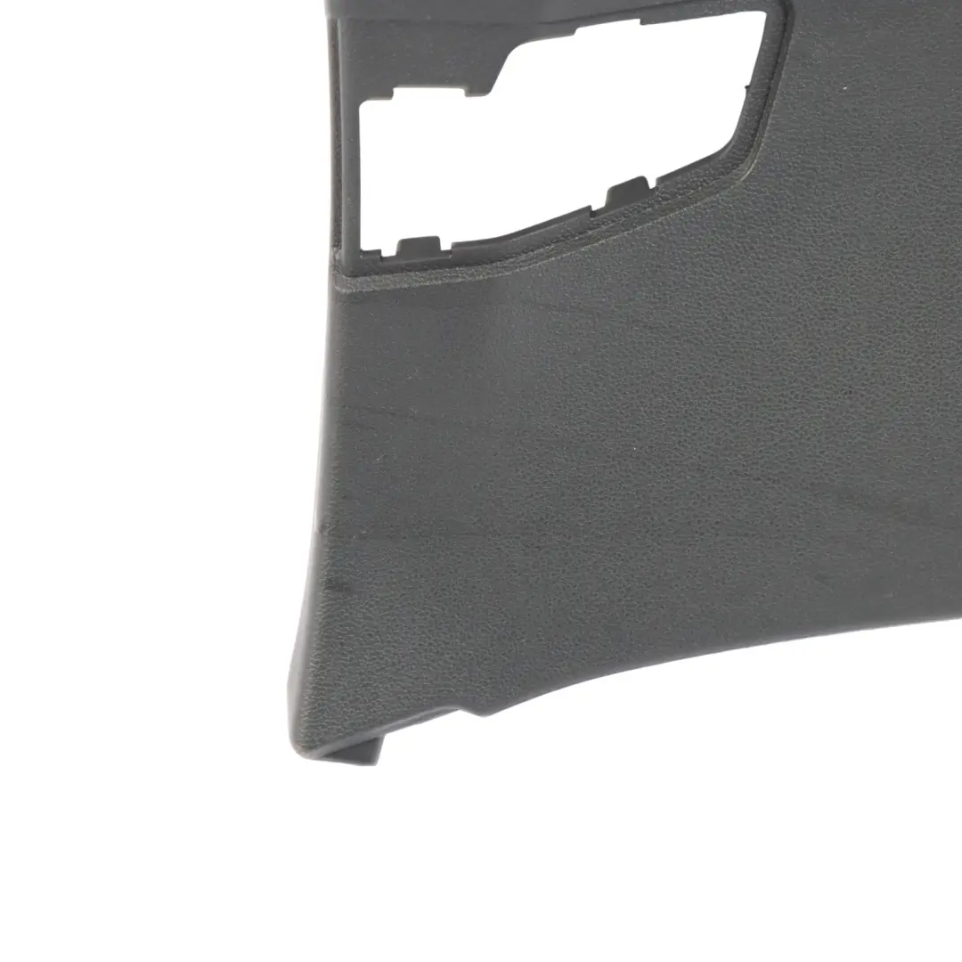 Volkswagen Golf 8 CD1 Couvercle de Coffre Panneau Intérieur Noir - SKU 5H6867601B - Numéro de pièce 5H6867601B