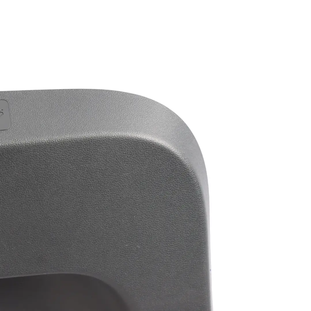 Tapa del maletero Volkswagen Golf 8 CD1 Tapa del panel interior Negro para con número de pieza 5H6867601B Tapa del maletero Volkswagen Golf 8 CD1 Tapa del panel interior Negro - SKU 5H6867601B - Número de pieza 5H6867601B